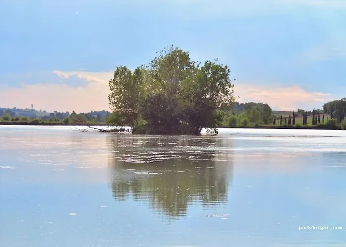 Chaleureux Dans Un Domaine D'exception Semesterbostad Nomdieu